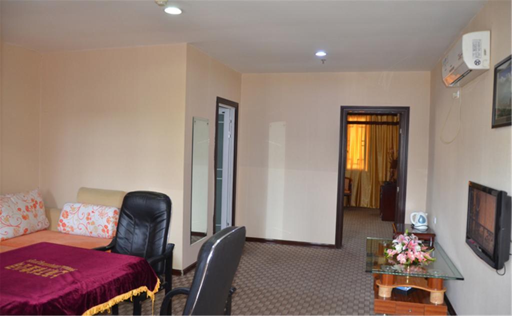 Wudangshan Yinjie Holiday Hotel Danjiangkou ภายนอก รูปภาพ