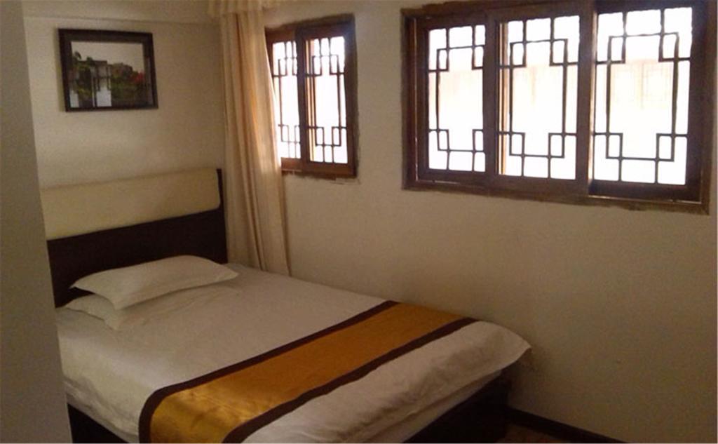Wudangshan Yinjie Holiday Hotel Danjiangkou ห้อง รูปภาพ