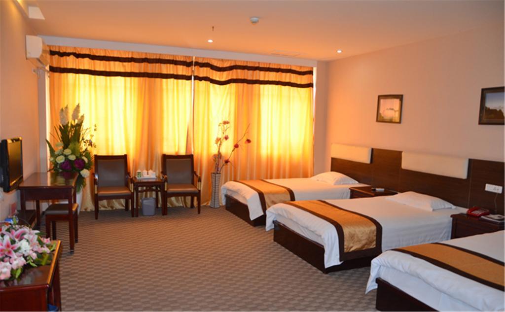 Wudangshan Yinjie Holiday Hotel Danjiangkou ภายนอก รูปภาพ